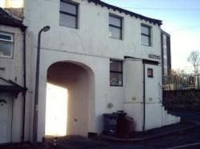 Room for rent in Thornton Lodge, Huddersfield