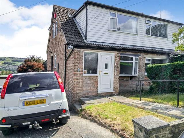 House for sale in High Utley, Keighley