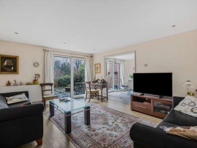House for sale in Ewens Farm, Golden Valley