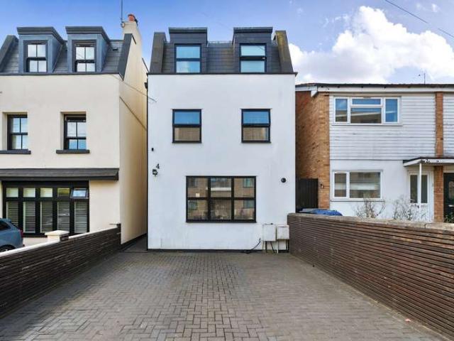 House for sale in New Barnet, Greater London
