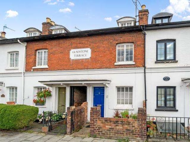 House for sale in Henley-on-Thames, Berrick Salome