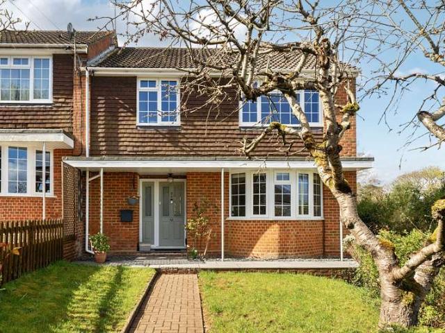 House for sale in Wrecclesham, Fole