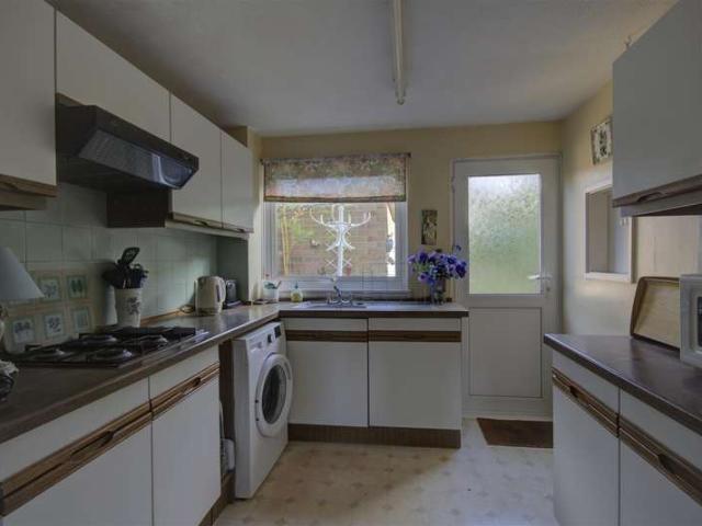 House for sale in Southborough, Sandown Park