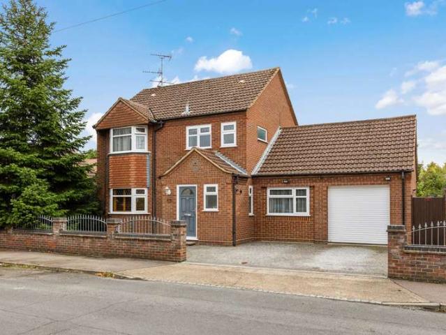 House for sale in Fishers Green, Stevenage