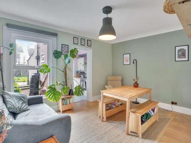 House for sale in London Borough of Croydon, Selhurst
