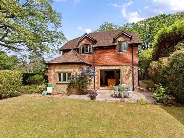 House for sale in Fole, Surrey