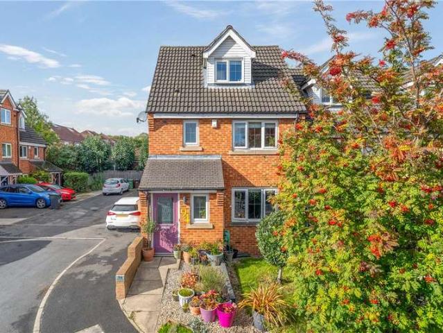House for sale in Farsley, Leeds
