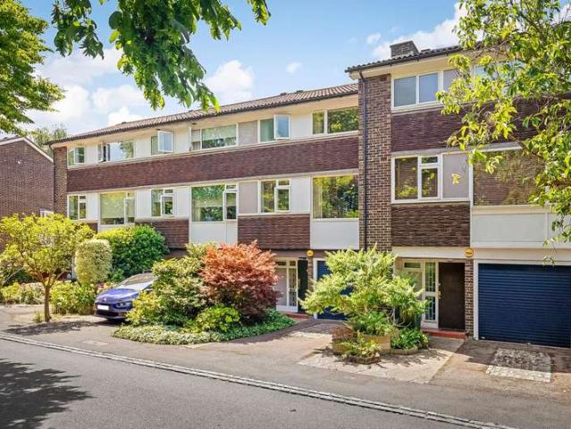 House for sale in Tulse Hill, Greater London
