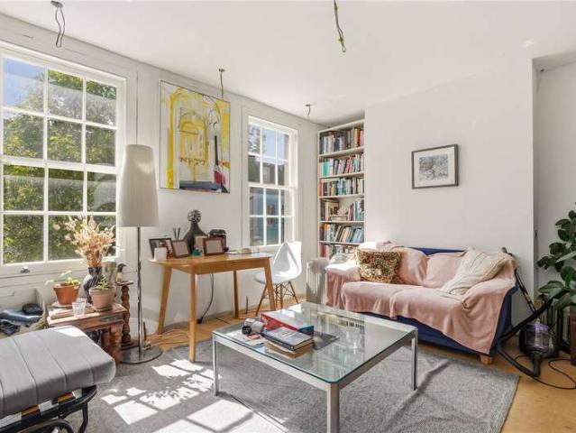 House for sale in Royal Borough of Kensington and Chelsea, Greater London