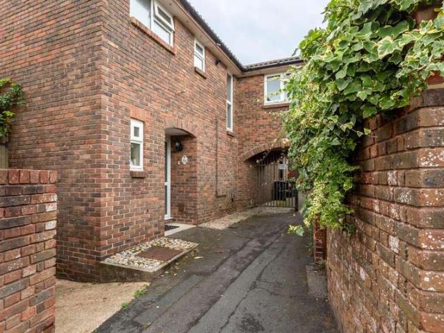House for sale in Whitehawk, Brighton & Hove