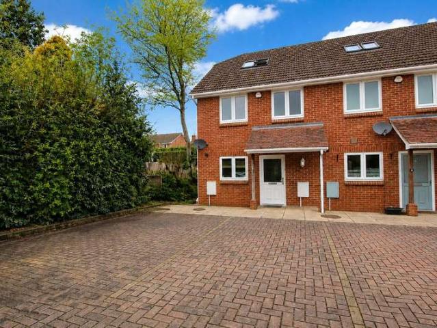 House for sale in Bolton Low Houses, Hampshire