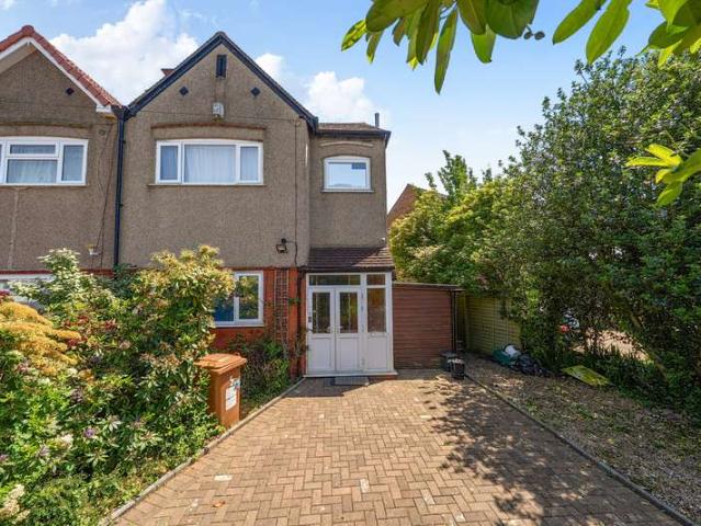 House for sale in Pinner, Greater London