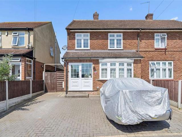 House for sale in Harold Hill, Greater London