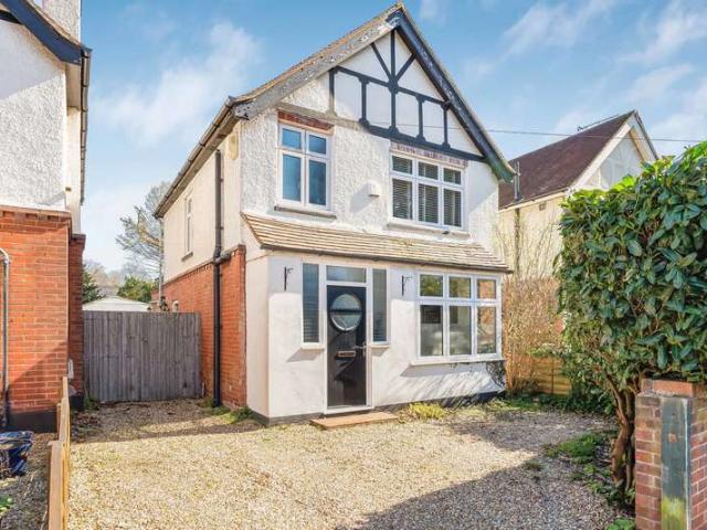 House for sale in Farnborough, Hampshire