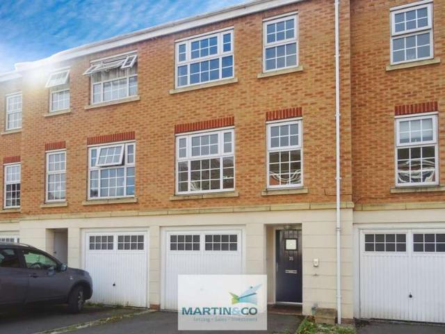 House for sale in Costhorpe, East Midlands