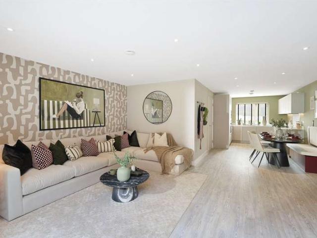 House for sale in Buckler's Park, Crowthorne