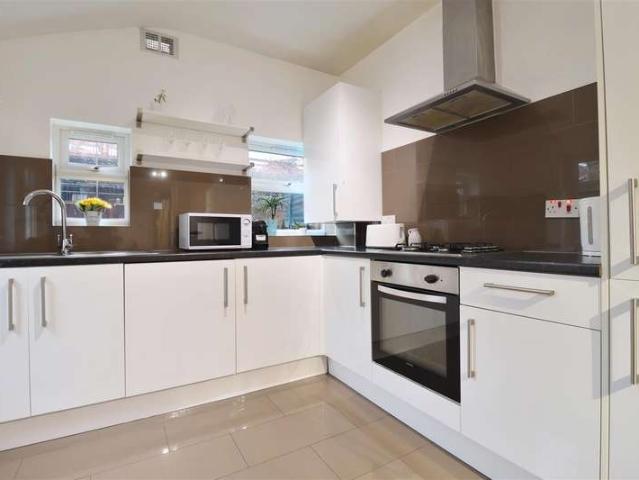 House for sale in Old Kent Road, Greater London