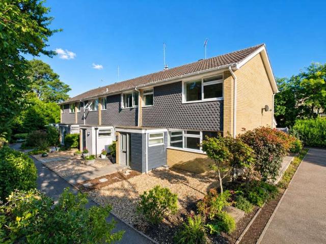 House for sale in Highcliffe