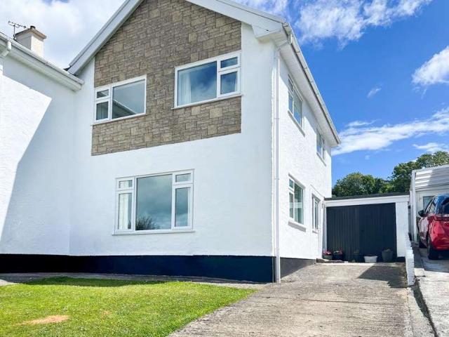 House for sale in Llanfairfechan, Conwy