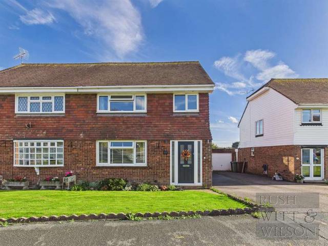 House for sale in The Moor, Rother