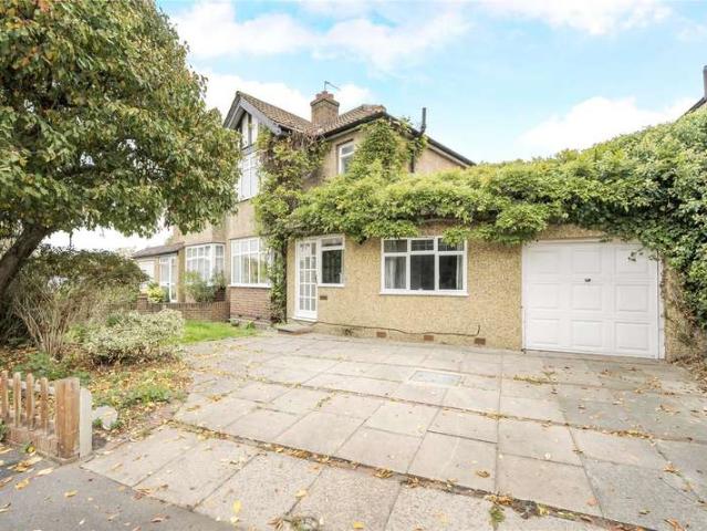House for sale in Berrylands, Greater London