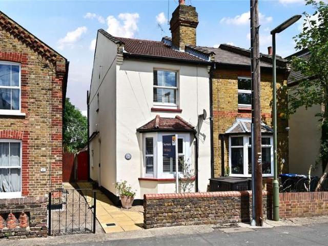 House for sale in Egham Hythe, Row Town