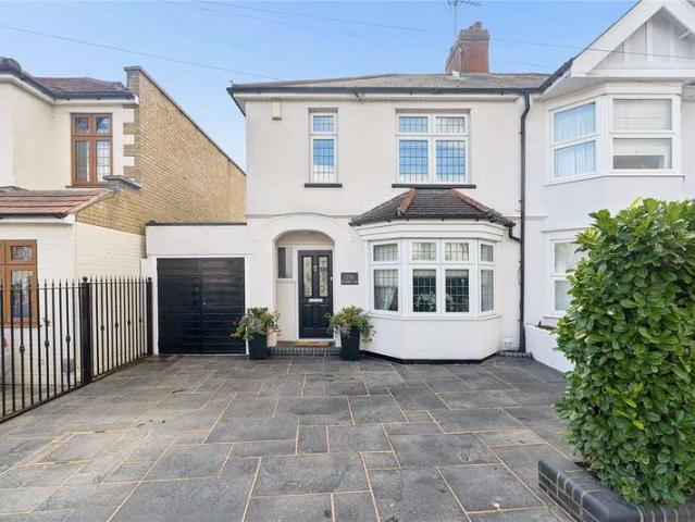 House for sale in London Borough of Havering, Greater London