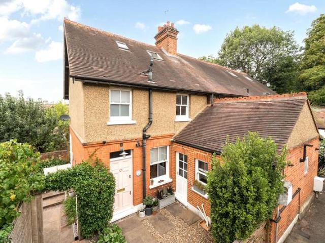 House for sale in Blackhills, Surrey