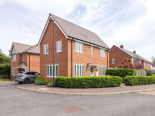 House for sale in Wheatpieces, Pamington