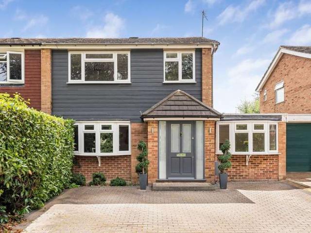 House for sale in Hertford, Colliers End