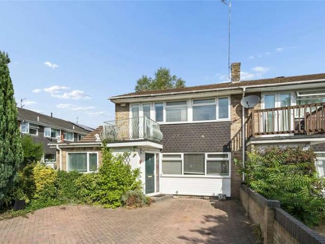 House for sale in Henley-on-Thames, Berrick Salome