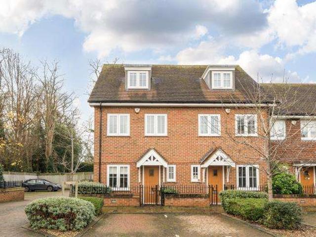 House for sale in Westborough, Surrey