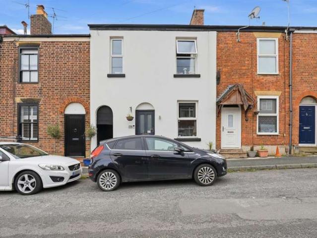 House for sale in Moss Rose, Macclesfield