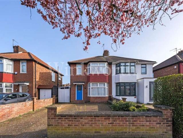 House for sale in Brent Cross, Greater London