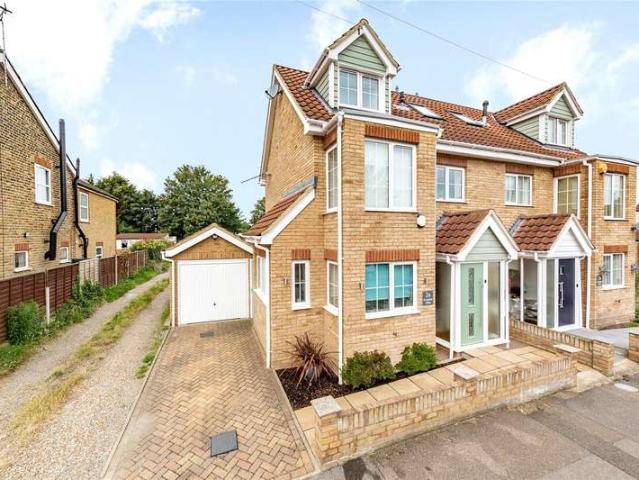 House for sale in London Borough of Havering, Greater London