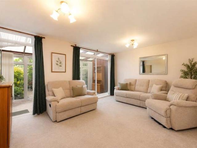 House for sale in Southfields, Greater London