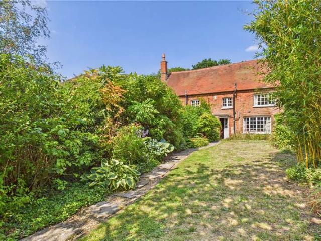 House for sale in Padworth, West Berkshire