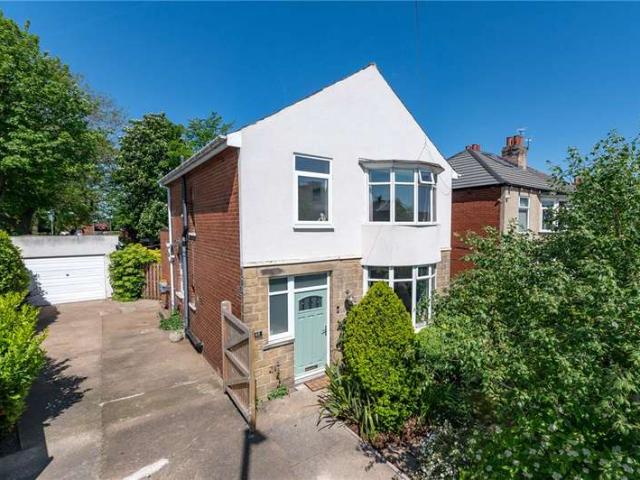 House for sale in Overthorpe, West Yorkshire