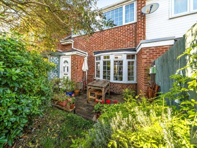 House for sale in Steeple Claydon, Buckinghamshire