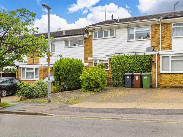 House for sale in Bushey Heath, Hertsmere