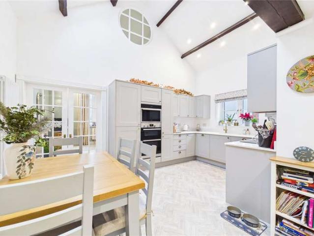 House for sale in Mortimer, West Berkshire