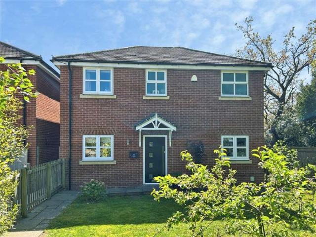 House for sale in Burghfield Common, West Berkshire