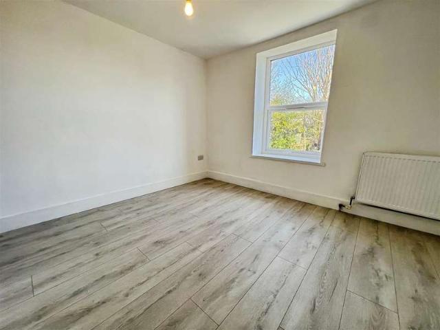 House for sale in Undercliffe, West Yorkshire
