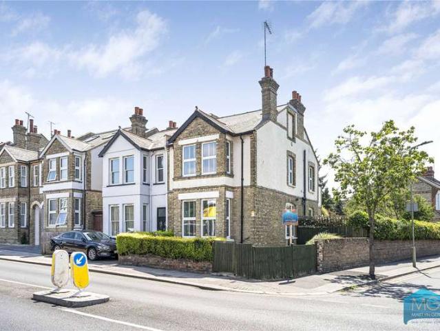 House for sale in Whetstone, Greater London