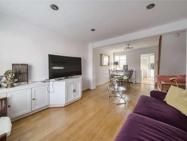 House for sale in Clewer Village, Windsor