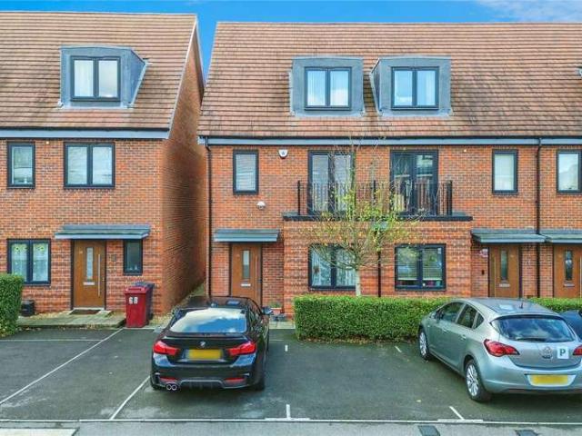 House for sale in Whitley Wood, Reading
