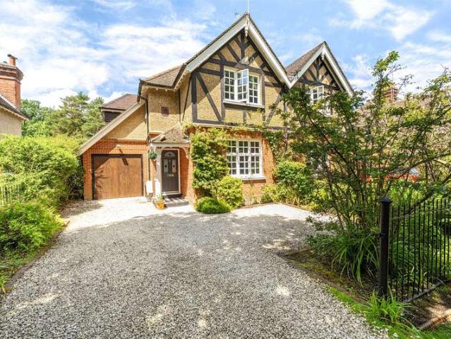 House for sale in Westborough, Surrey