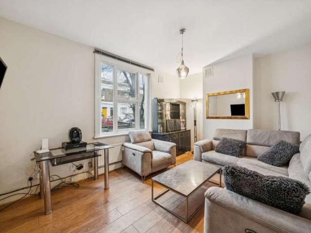 House for sale in London Borough of Lewisham, Greater London