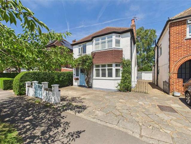 House for sale in Horsell, Woking