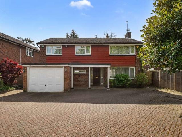 House for sale in Northwood, Greater London